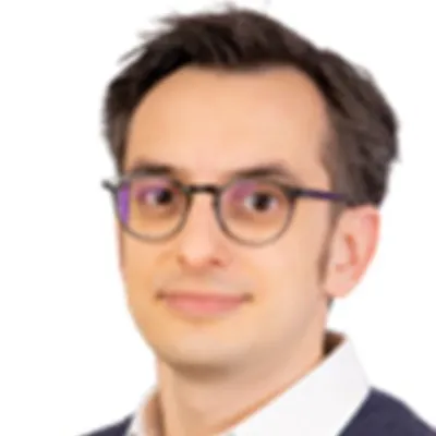 Portrait photo of Nicolas Xander